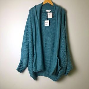NWT Davi & Dani Knit Cardigan